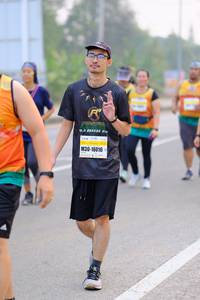BIB: 16016
                            <button type="button" onclick="openModal(8056621)" class="btn btn-primary btn-sm float-right btn-popup" data-toggle="modal" data-target=".modal-high-quality">
                        <i class="fas fa-shopping-cart"></i> Add to Cart
                    </button>
                                            <button type="button" onclick="isThisMe(8056621, true)" class="btn btn-success btn-sm float-right btn-popup btn-isme hidden" data-toggle="tooltip" data-placement="bottom" title="นี่คือรูปของคุณใช่ไหม คลิกที่นี่เพื่อเอาเข้าอัลบั้ม">
                        <i class="fas fa-plus"></i> Add to album
                    </button>
                    <button type="button" onclick="isThisMe(8056621, false)" class="btn btn-warning btn-sm float-right btn-popup btn-isnotme hidden">
                        <i class="fas fa-ban"></i> Remove from album
                    </button>